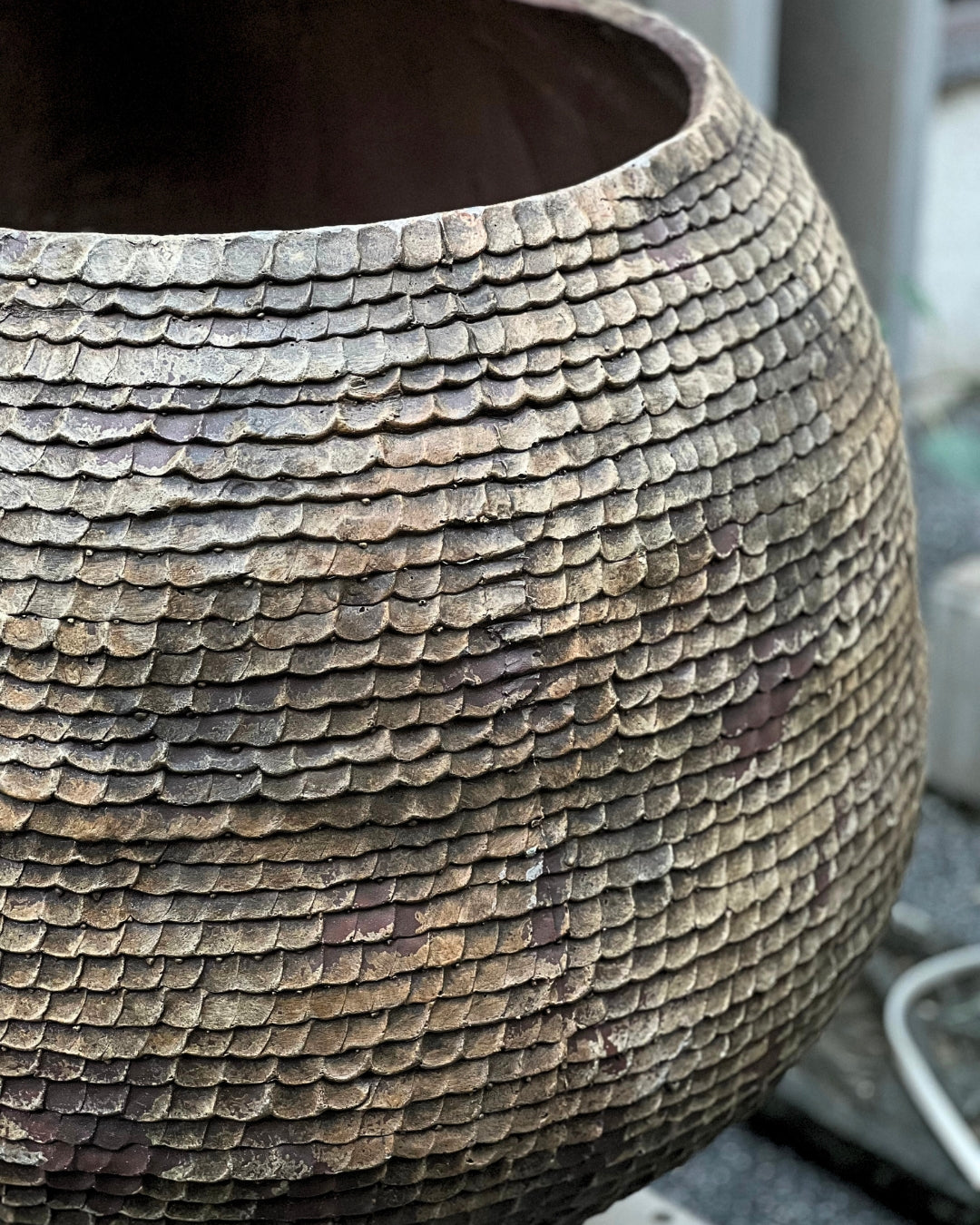 Brown Scaled Pot