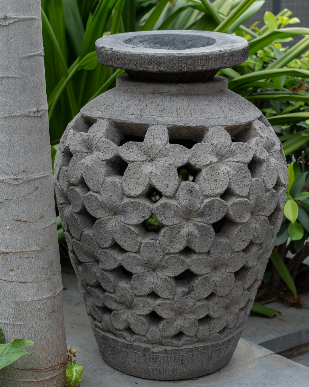 Garden Fresh Floral Pot