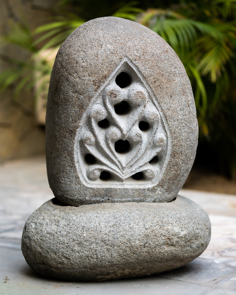 Rocky Stone Light