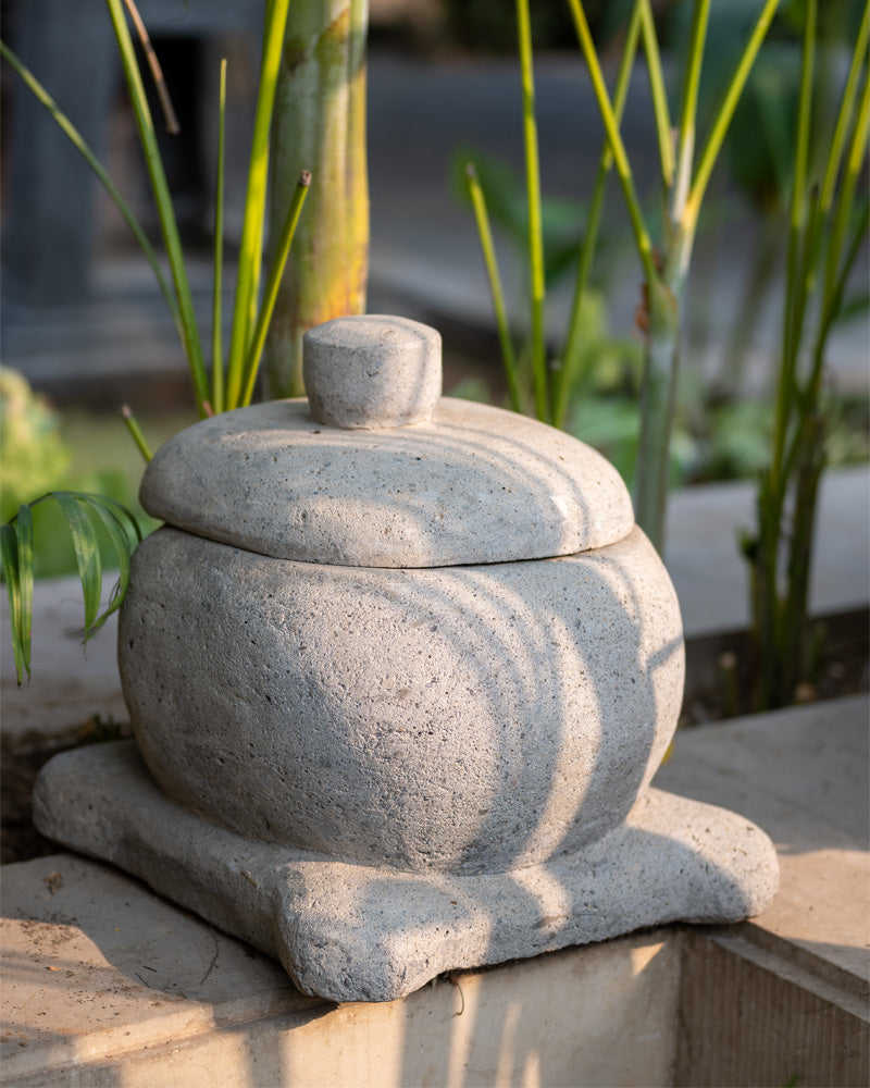 Stone Barni Pot