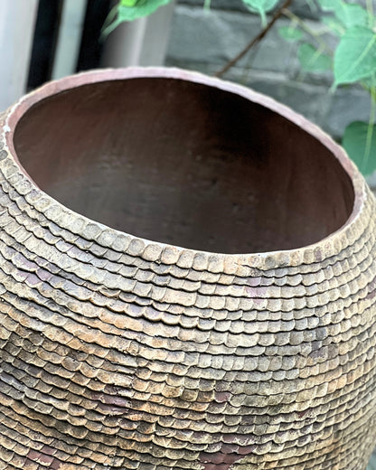 Brown Scaled Pot
