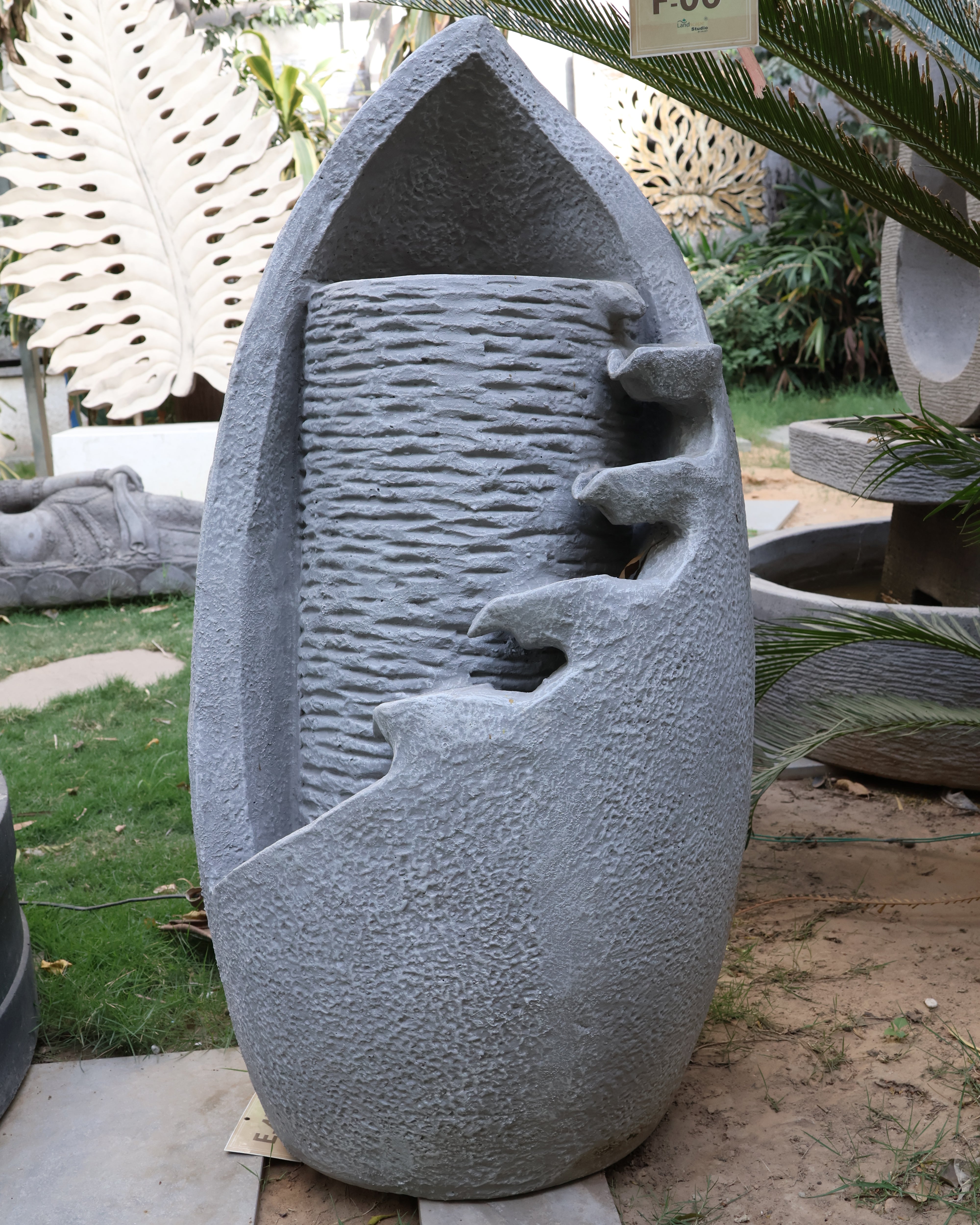 Curved Bliss Fountain