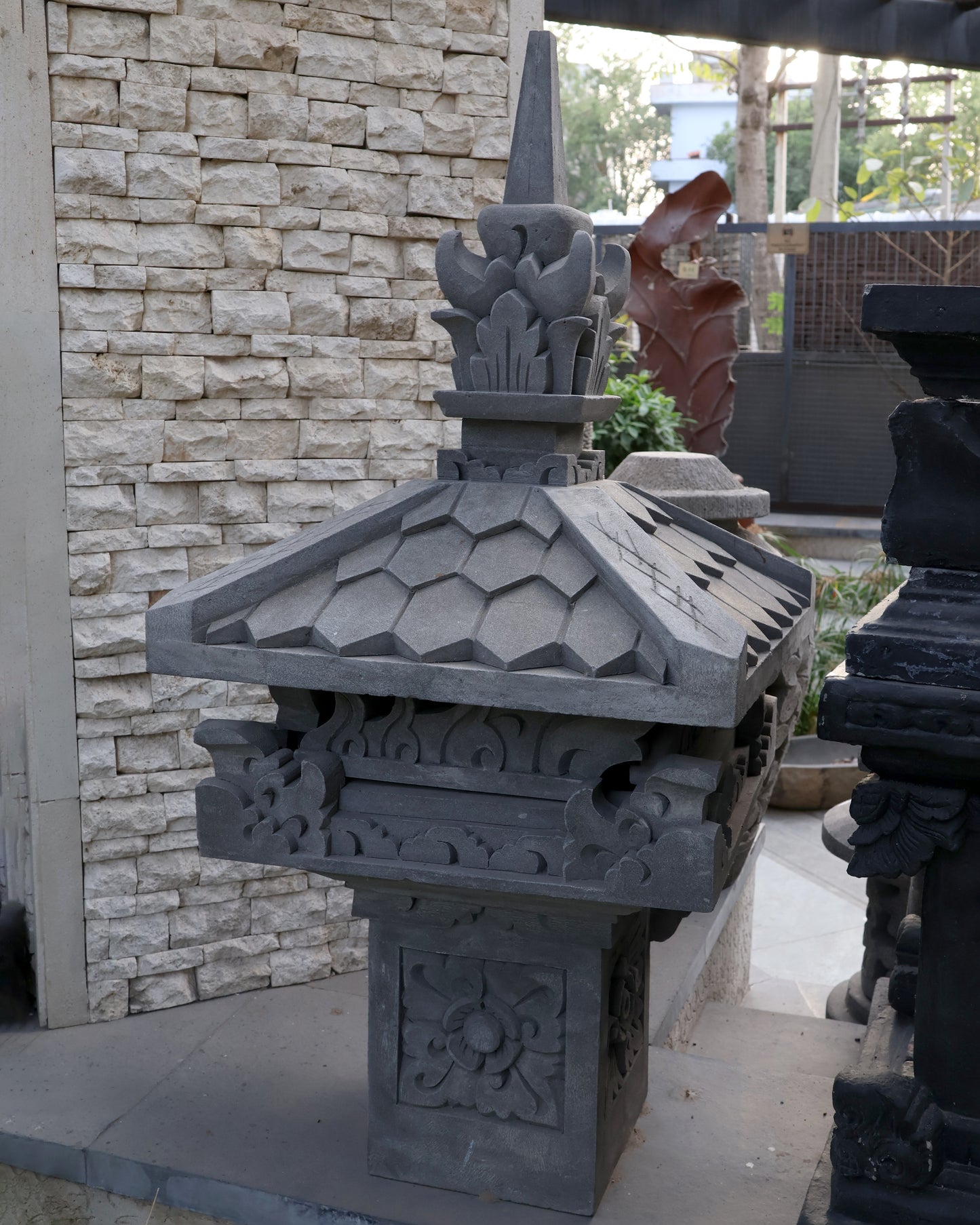 Lotus Stone Lantern