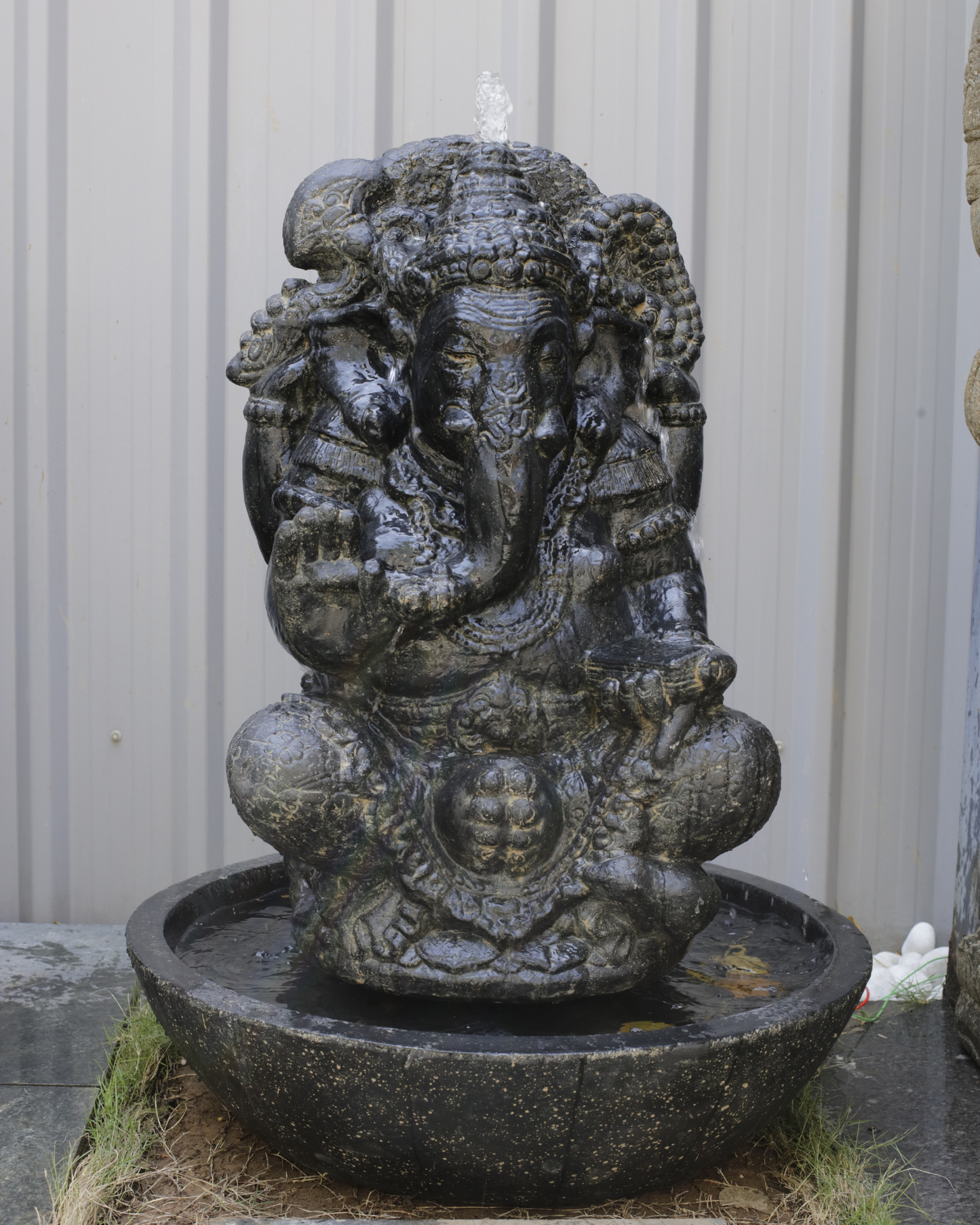 Sitting Ganesha fountain