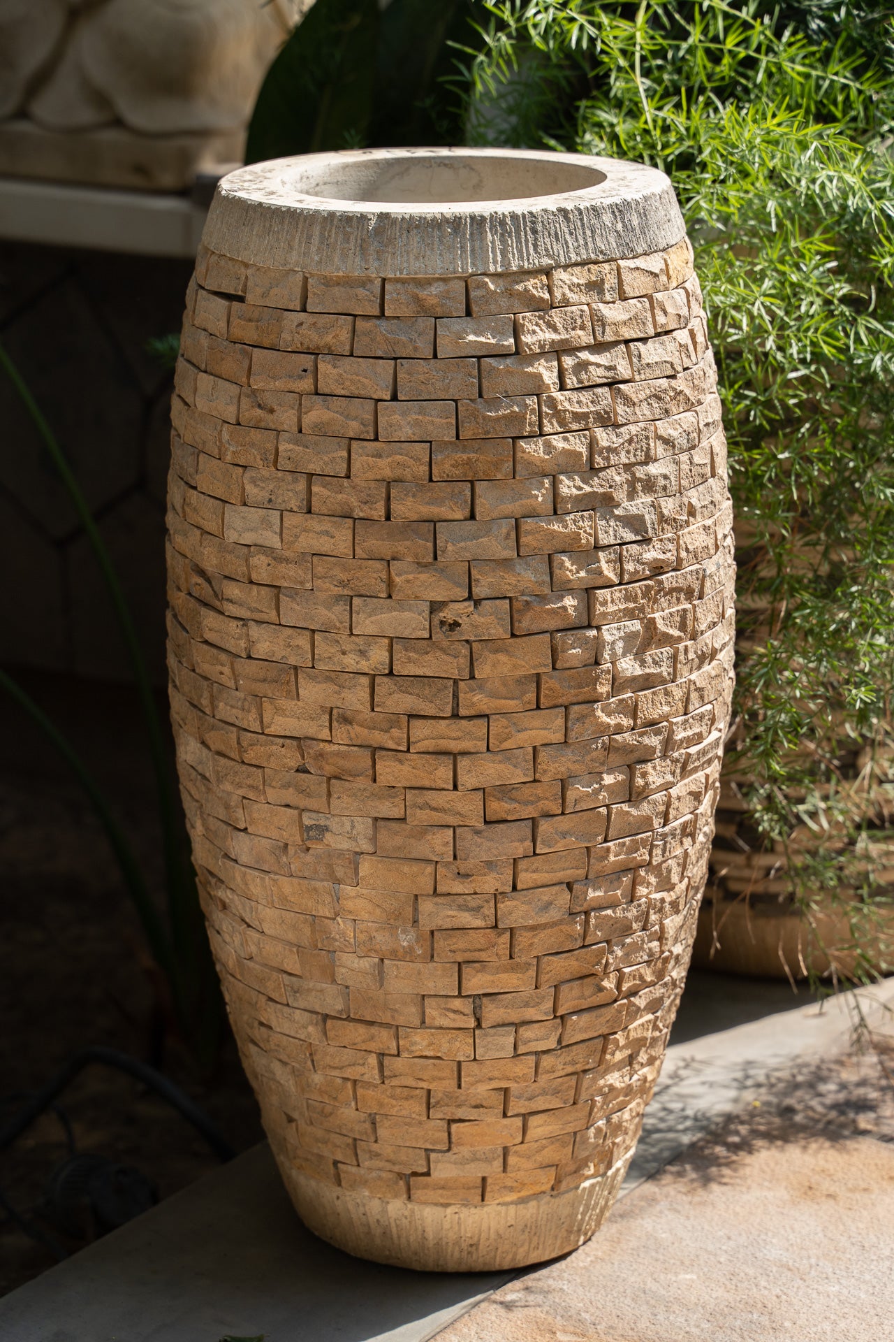 Chipping Stone Pot